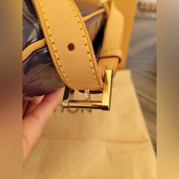 Indigo Monogram Vernis Thompson Street Bag - Picture 12 of 16